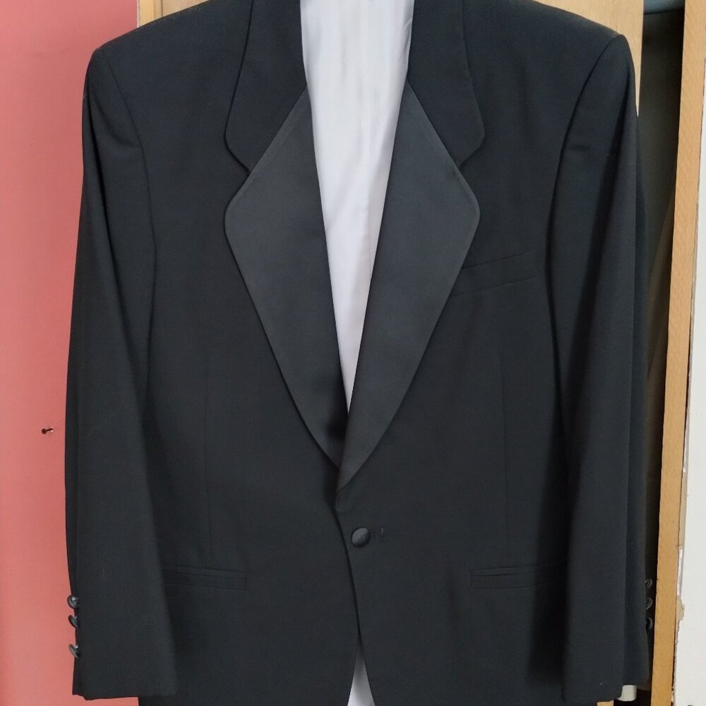 Pierre Cardin Men's Formal Wear